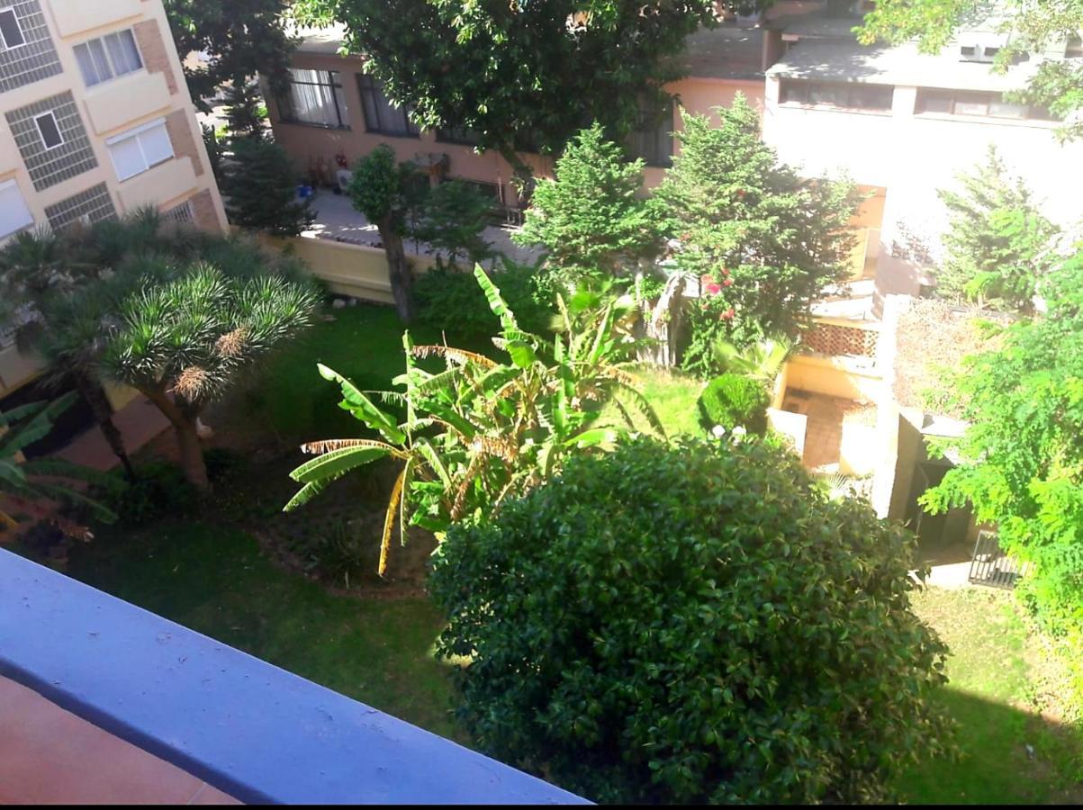 Apartamento La Carihuela Торемолинос Екстериор снимка